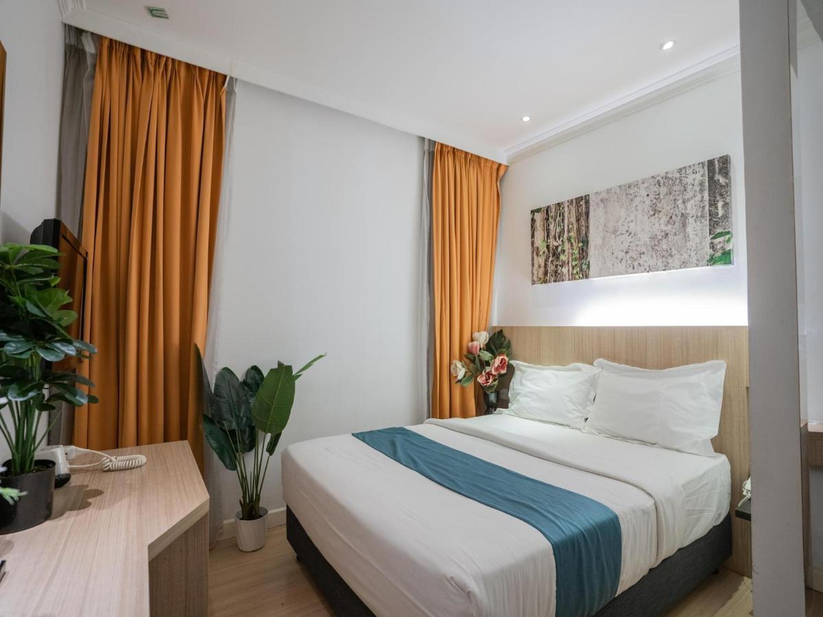 Floresta Chinatown Hotel 3*