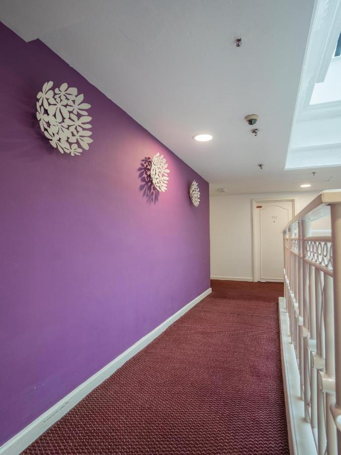 Floresta Chinatown Hotel